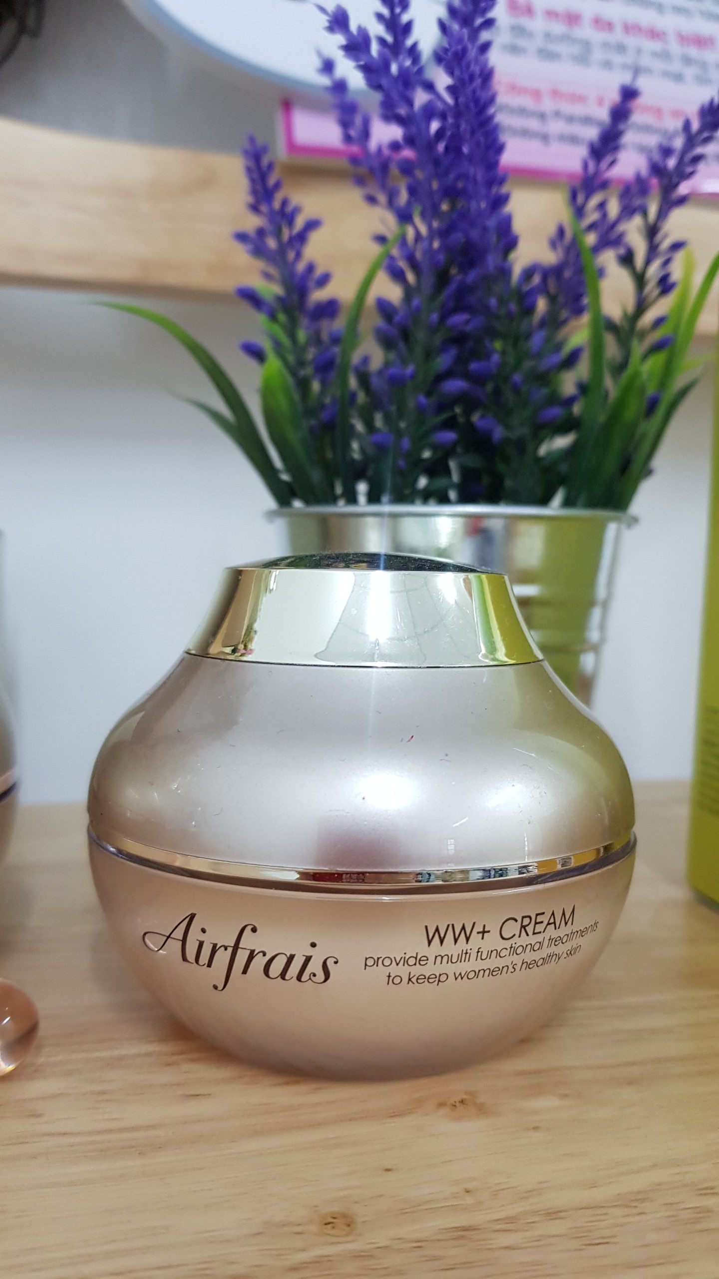 Airfrais-Cream-kem-lam-trang-ngan-ngua-lao-hoa
